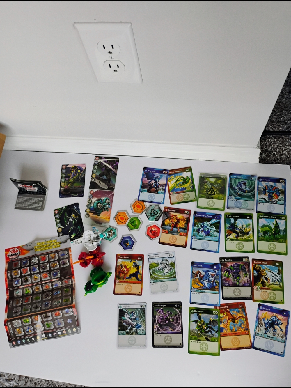 Bakugan TCG Trading Cards Various Characters 4 Metal Magnetic 3 Brawler Figures